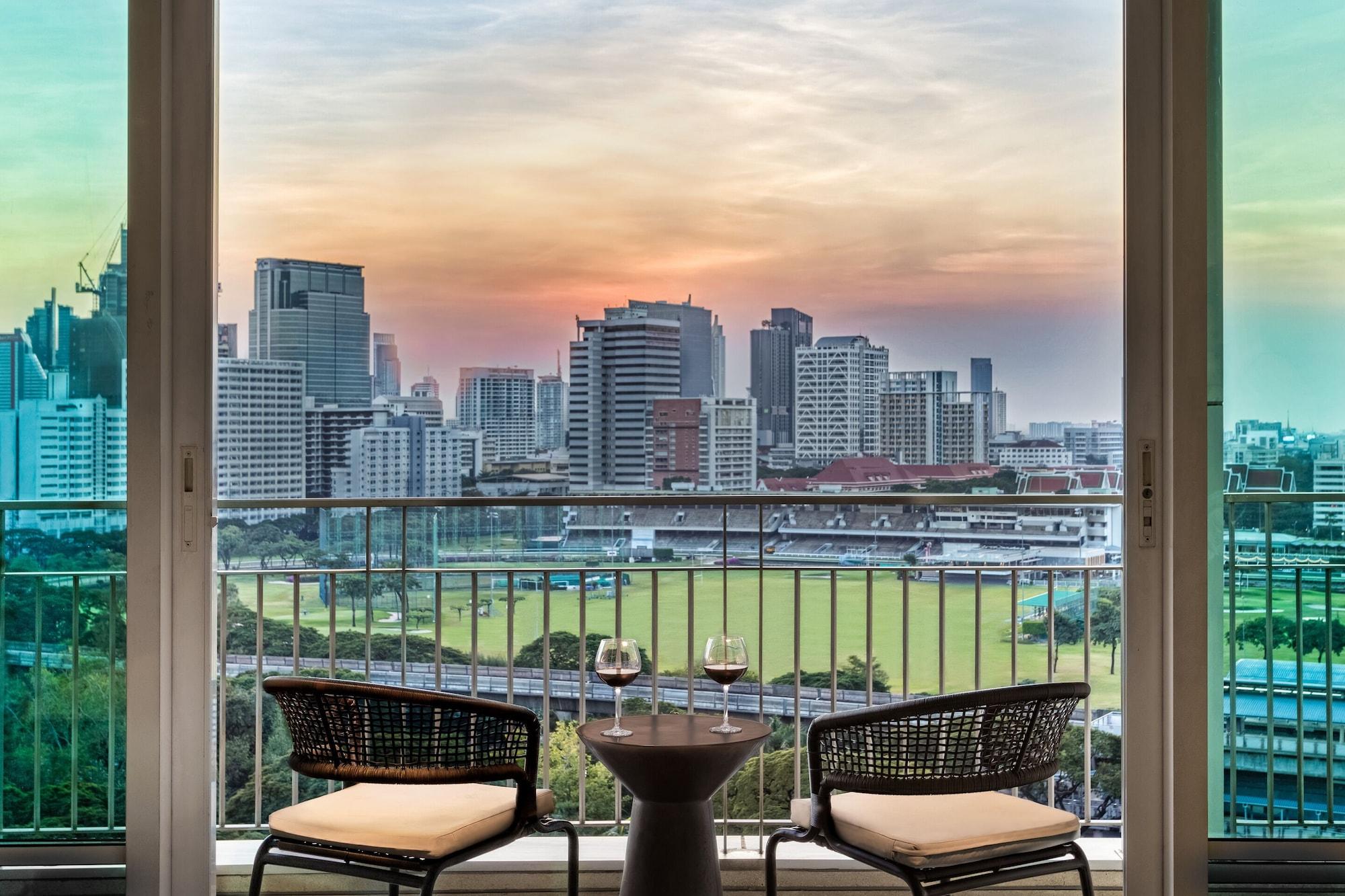 Dusit Suites Hotel Ratchadamri, Bangkok Extérieur photo View from the hotel