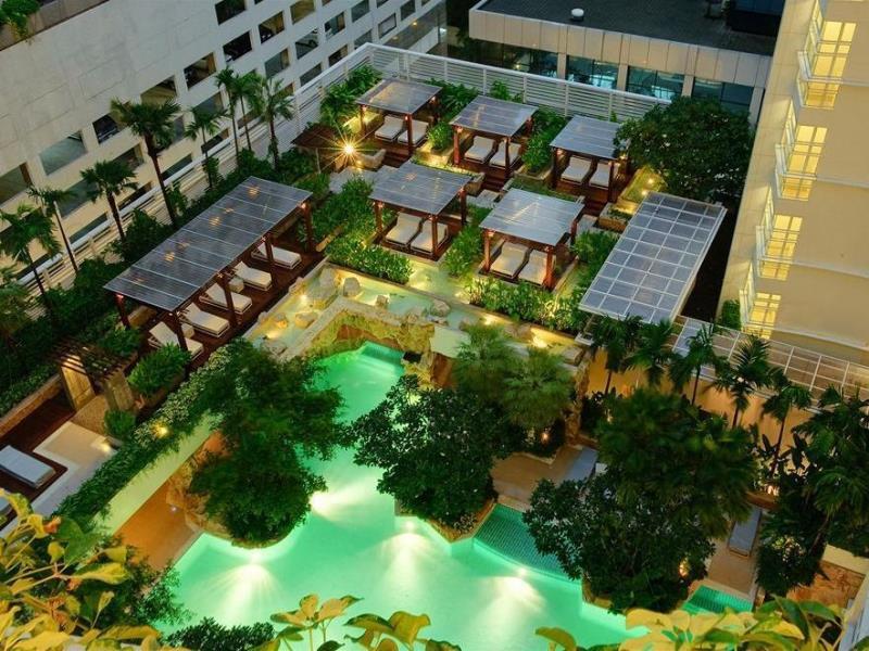 Dusit Suites Hotel Ratchadamri, Bangkok Facilités photo The resort's interior courtyard