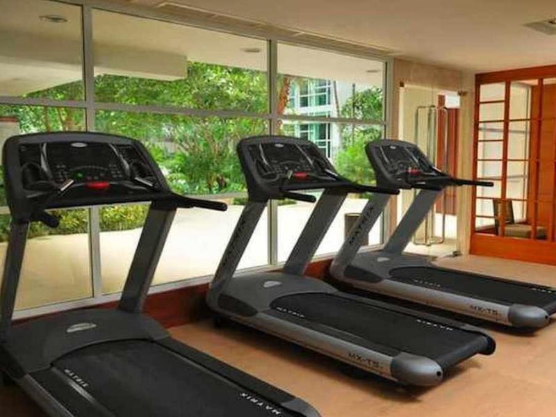 Dusit Suites Hotel Ratchadamri, Bangkok Facilités photo Treadmills in a gym